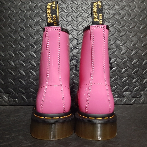 Dr. Martens Air Wair 1460 Women's Patent Leather 8 eye Lace Up Boots Size 6 - Picture 6 of 9